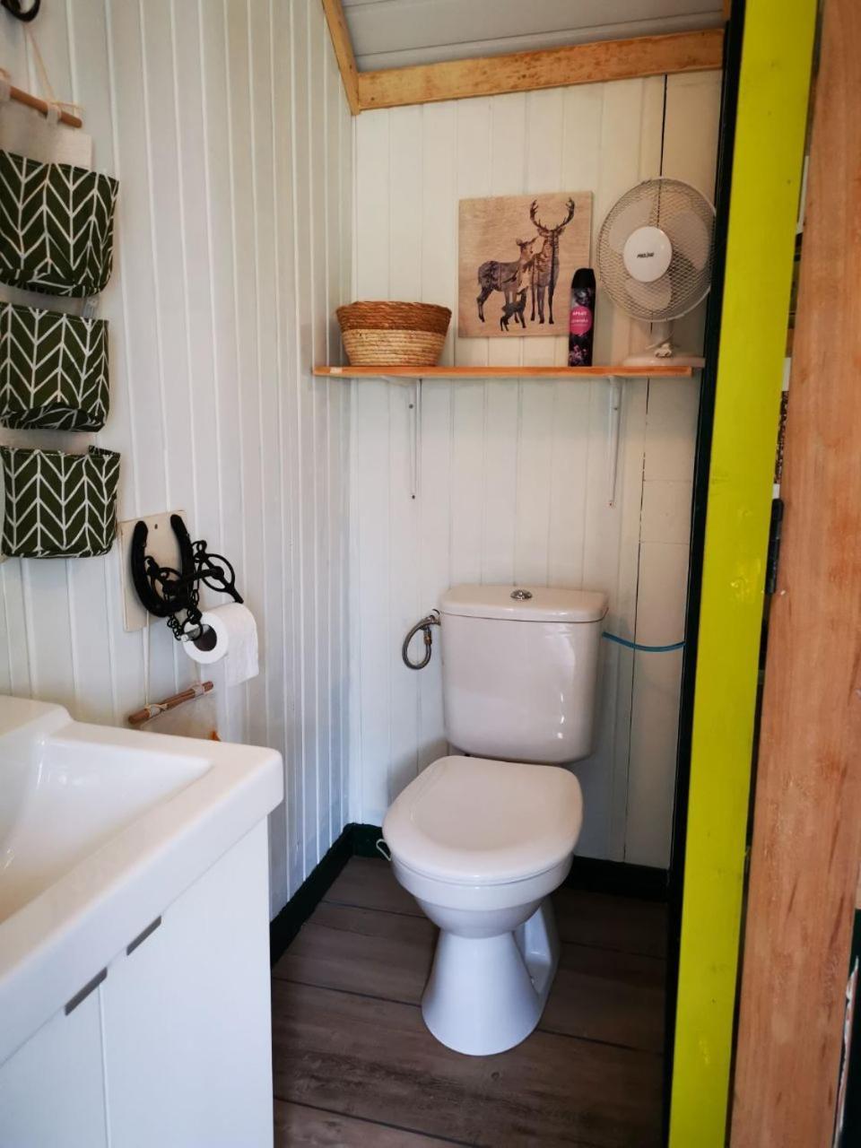 Trekkershut - Tiny House - Hikers Cottage Wijster Exterior photo