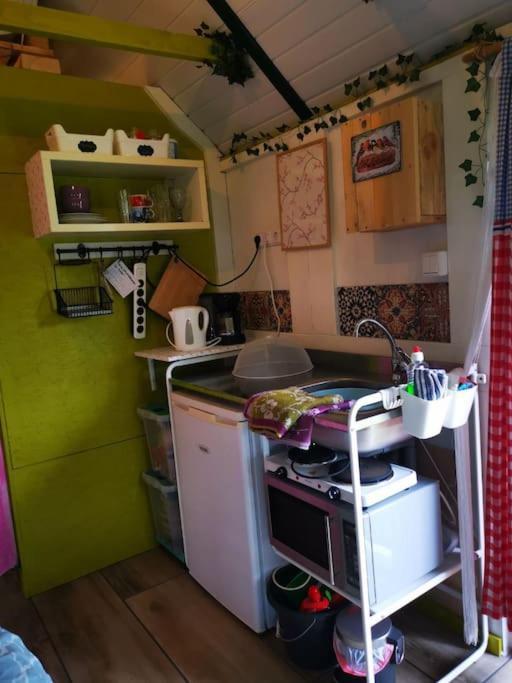 Trekkershut - Tiny House - Hikers Cottage Wijster Exterior photo